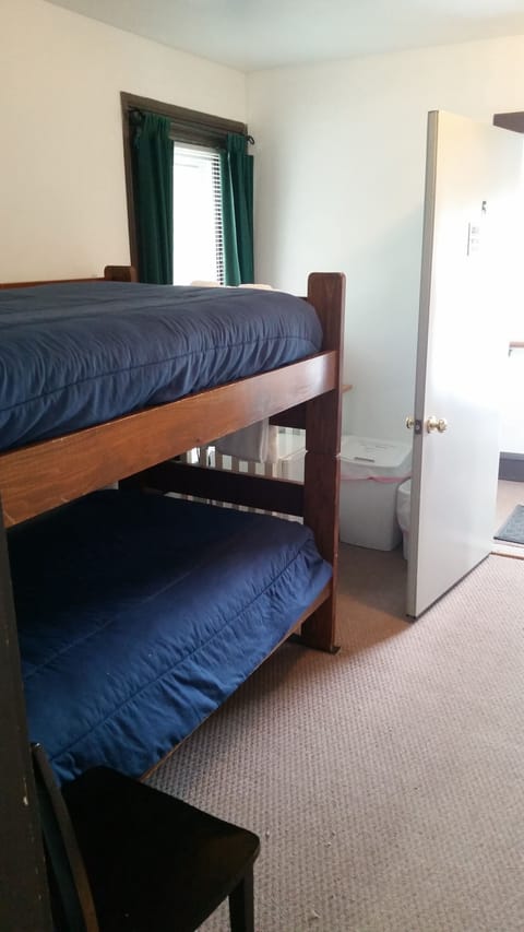 Room, 2 Bunk Beds | Desk, free WiFi, bed sheets