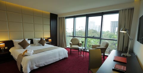 Prestige Room | 1 bedroom, premium bedding, minibar, desk