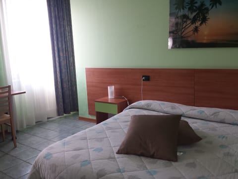 In-room safe, desk, cribs/infant beds, rollaway beds