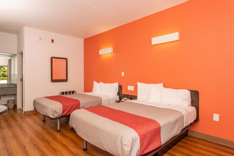 Deluxe Room, 2 Double Beds, Non Smoking, Refrigerator & Microwave | Desk, laptop workspace, rollaway beds, free WiFi