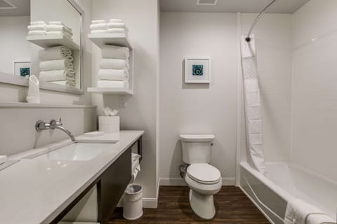 Room, 2 Queen Beds, Non Smoking | Bathroom | Hair dryer, towels