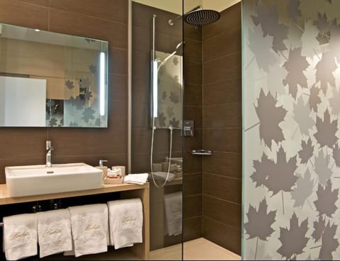 Premium Double Room | Bathroom | Shower, deep soaking tub, rainfall showerhead, free toiletries