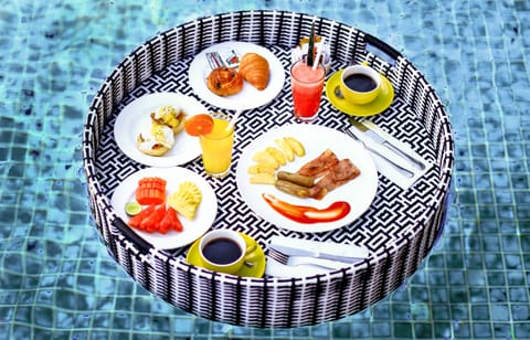 Daily cooked-to-order breakfast (IDR 80000 per person)