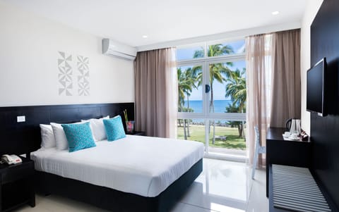 Ocean View Room | Premium bedding, in-room safe, free cribs/infant beds, free WiFi