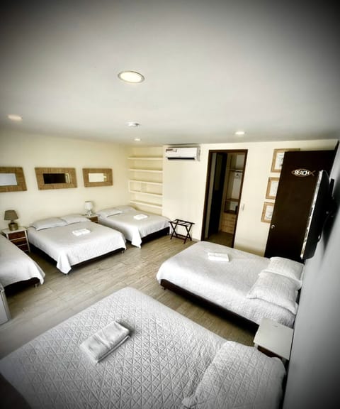 Family Room (3) | In-room safe, iron/ironing board, free WiFi, bed sheets