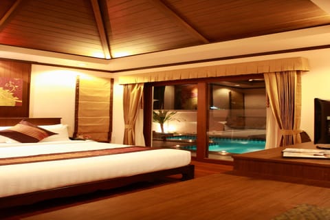 Private Plunge Pool Villa | In-room safe, blackout drapes, free cribs/infant beds, free WiFi