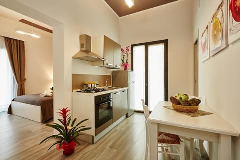 Double Room | Private kitchen | Electric kettle