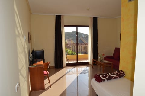 Double Room (Salon- 2 Adults) | Blackout drapes, free WiFi, bed sheets