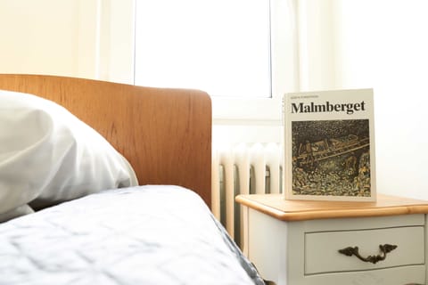 Quadruple Room, Shared Bathroom | Individually decorated, individually furnished, desk, laptop workspace