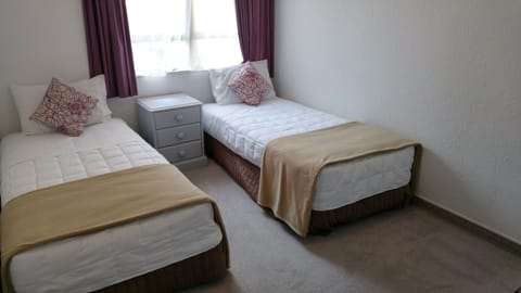 Two Bedroom Apartment | Hypo-allergenic bedding, iron/ironing board, free WiFi, bed sheets