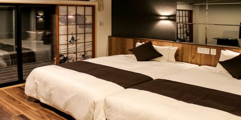 Premium suite japanese western room with open-air bath, Smoking | Free WiFi, bed sheets