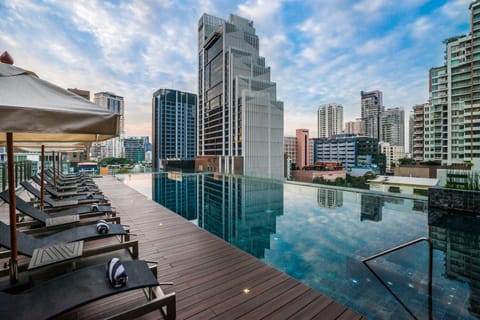 Outdoor pool, sun loungers