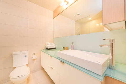 Deluxe Condo, 2 Bedrooms, Kitchen | Bathroom shower