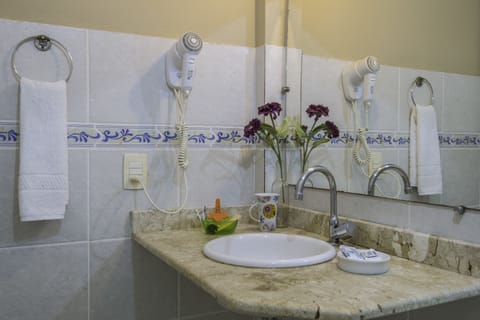 Superior Apartment, Sea View | Bathroom | Shower, hair dryer, towels