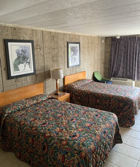 Room, 2 Queen Beds | Desk, free WiFi, bed sheets