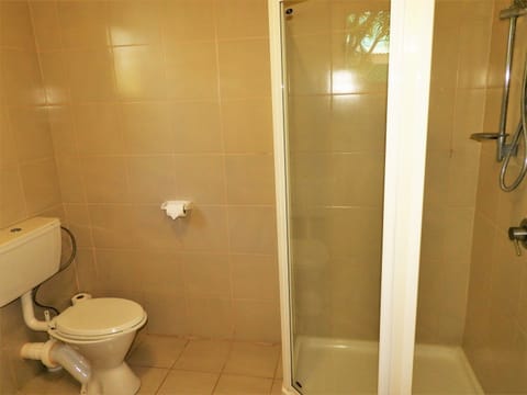 3 Bedroom Beachfront Villa | Bathroom | Free toiletries, hair dryer, towels, soap