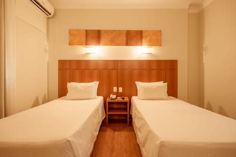 Superior Twin Room | Minibar, in-room safe, desk, soundproofing