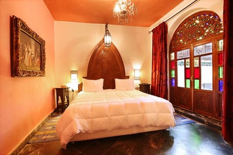 Suite (Ambassador) | Premium bedding, Select Comfort beds, minibar, in-room safe