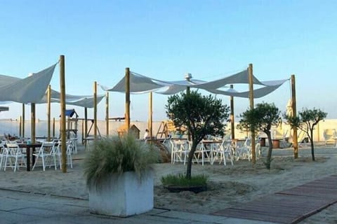 Beach bar