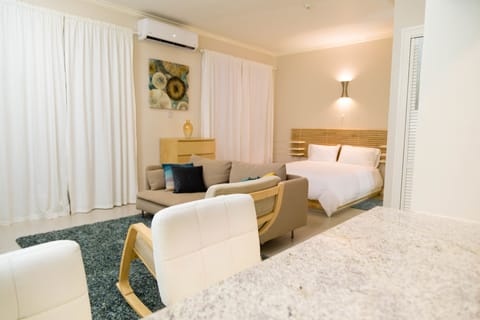 Superior Apartment, 1 Bedroom, Ensuite | 1 bedroom, Egyptian cotton sheets, in-room safe, individually decorated