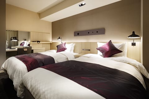 Deluxe Twin Room | Iron/ironing board, free WiFi, bed sheets