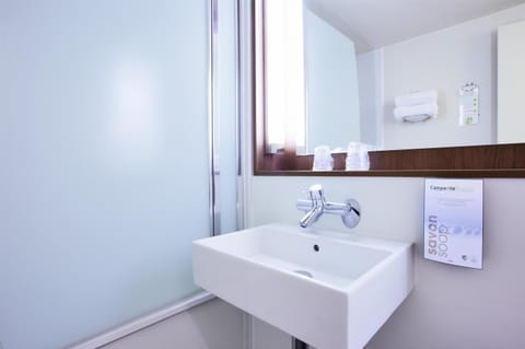 Premium bedding, desk, blackout drapes, soundproofing