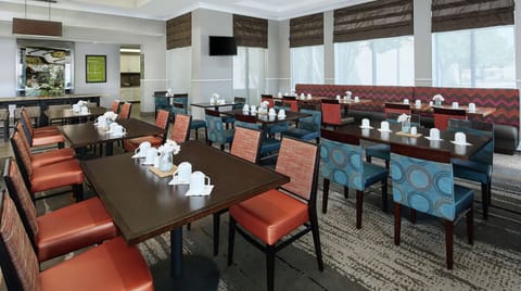 Daily continental breakfast (USD 9.95 per person)