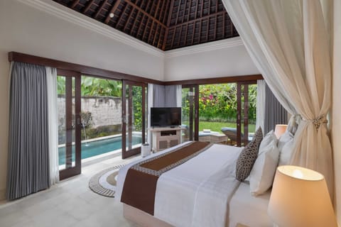 Villa, 1 Bedroom (Garden Pool ) | Premium bedding, pillowtop beds, minibar, in-room safe