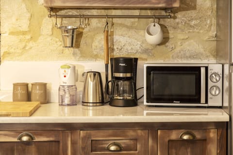 Villa, 2 Bedrooms | Private kitchen | Full-size fridge, microwave, oven, stovetop