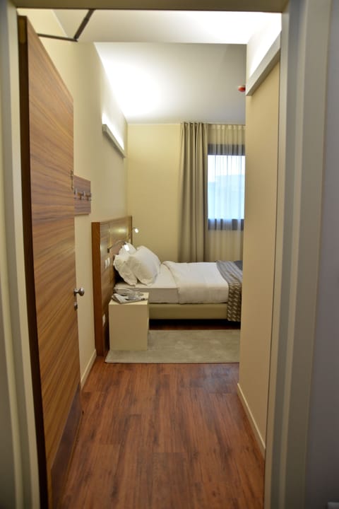 Premium bedding, minibar, desk, laptop workspace