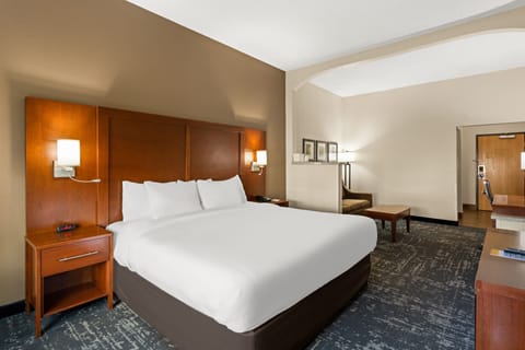 Suite, 1 King Bed, Accessible, Non Smoking | Premium bedding, Select Comfort beds, in-room safe, desk