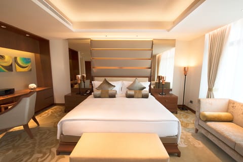 Presidential Suite, 1 King Bed, City View | Minibar, in-room safe, free WiFi, bed sheets