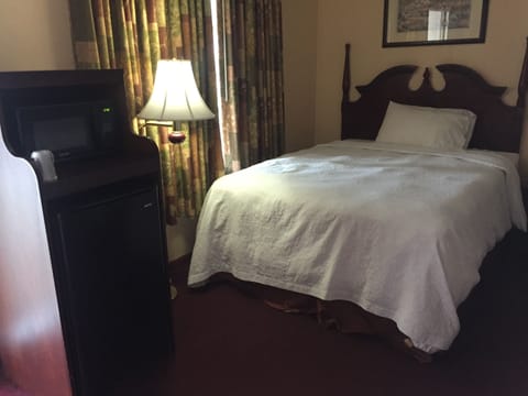 Room, 2 Queen Beds | In-room safe, desk, blackout drapes, free WiFi