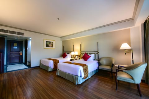 Deluxe Room | In-room safe, free cribs/infant beds, free WiFi, bed sheets