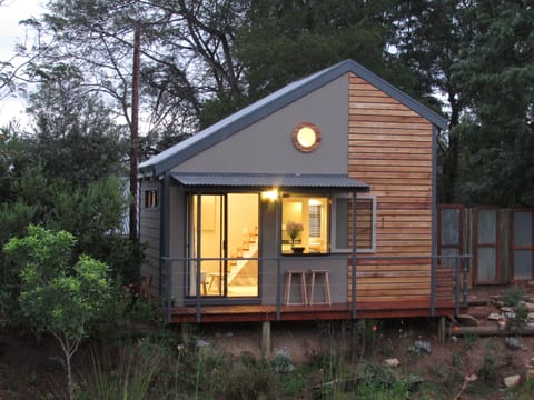 Design Cabin | Garden view