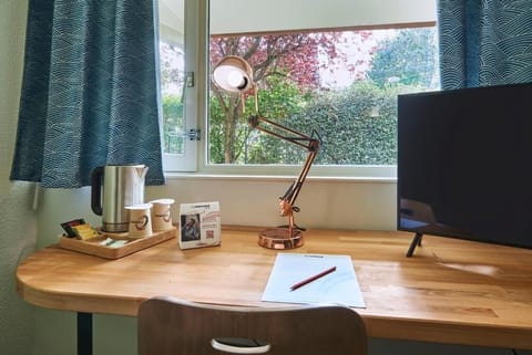 Standard Double Room | Premium bedding, desk, soundproofing, free WiFi