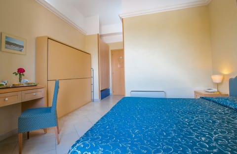 Comfort Double Room, Balcony, Sea View | Desk, cribs/infant beds, free WiFi