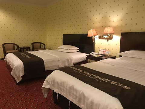 Business Double or Twin Room | Desk, blackout drapes, iron/ironing board, free WiFi