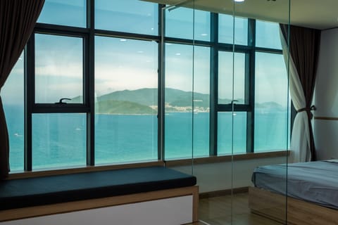 Panoramic Sea View Studio (3 Adults) | Blackout drapes, iron/ironing board, free WiFi