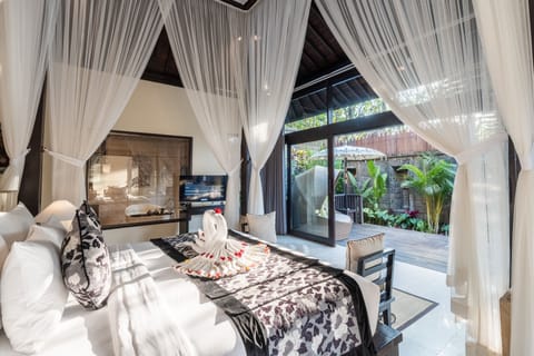 Premier Garden Villa | 1 bedroom, premium bedding, in-room safe, desk