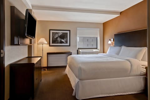Executive Suite, 1 King Bed, Tower | Down comforters, in-room safe, desk, laptop workspace