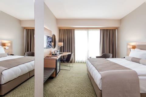 Deluxe Room, City View | Premium bedding, minibar, in-room safe, desk