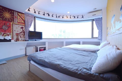 Standard Quadruple Room, 2 Double Beds | Individually decorated, desk, rollaway beds, free WiFi