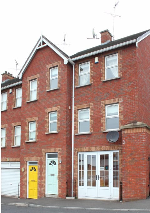 Room, Private Bathroom (3 Storey House - 3 Rooms) | Exterior