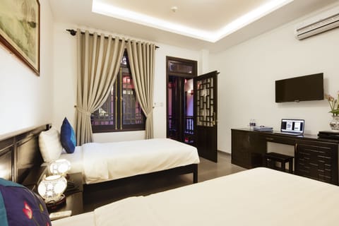 Standard Double or Twin Room | In-room safe, blackout drapes, rollaway beds, free WiFi