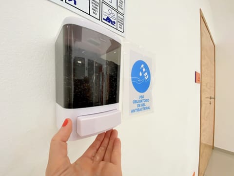 32-inch LED TV with cable channels, TV