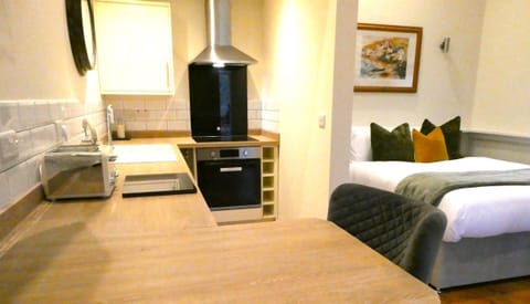 Standard Studio, Ensuite, Garden View (Church View) | 1 bedroom