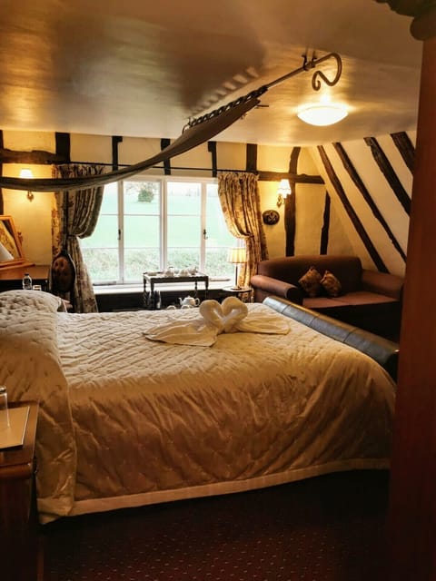 Family Suite, Ensuite (Room 21)