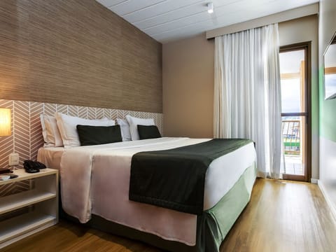 Junior Suite | Minibar, in-room safe, desk, free WiFi