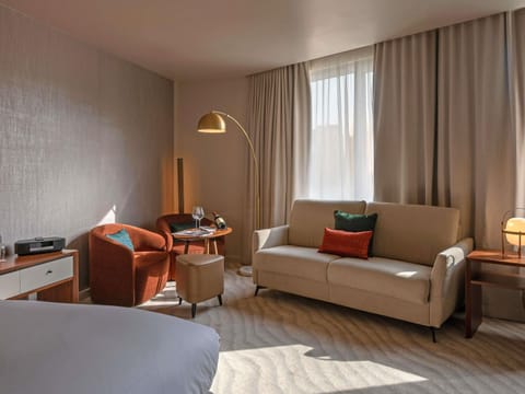 Junior Suite, 1 King Bed | Premium bedding, memory foam beds, free minibar items, in-room safe